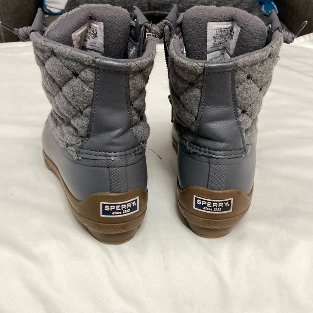Ladies Sperry Boots